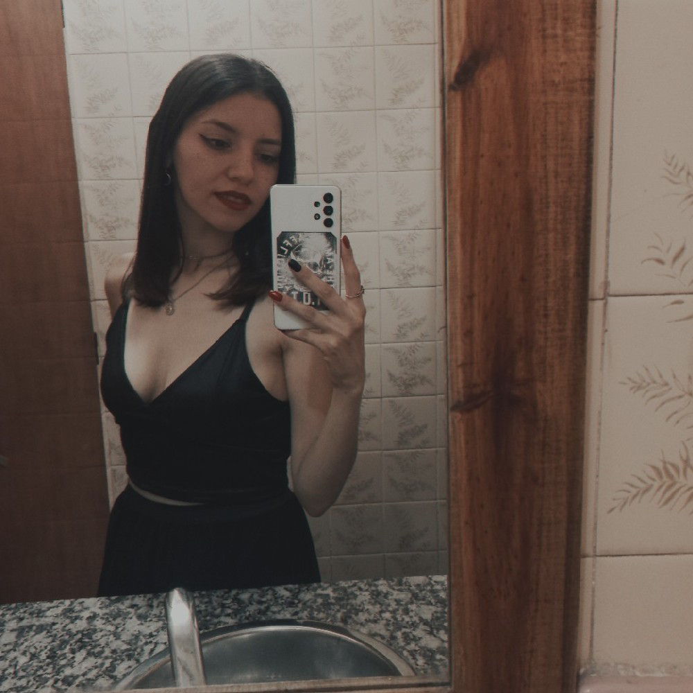 Valeria Pogonza cover